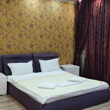 Nurly Tau 2Room Apartments Almaty Exterior photo